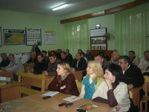 Хмельницькі майстри навчають педагогів закарпатських ПТУ на сайті vsim.ua Хмельницькі майстри навчають педагогів закарпатських ПТУ, фото №1 на сайті vsim.ua