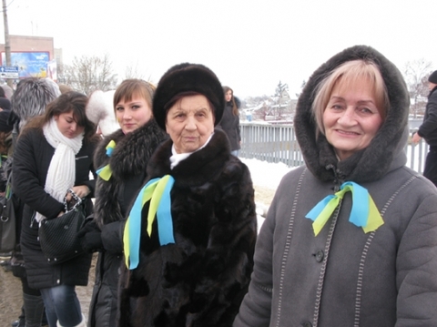Хмельницький «живий ланцюг»: 333 гарячі серця, фото №7 на сайті vsim.ua