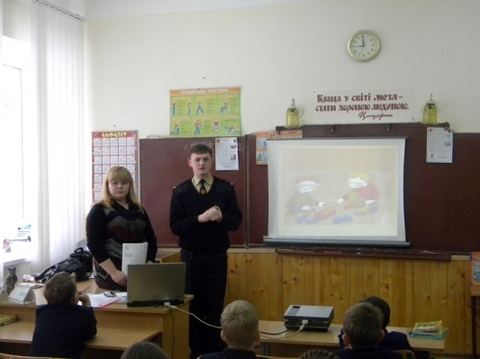 Рятувальники відвідали хмельницький ліцей на сайті vsim.ua Рятувальники відвідали хмельницький ліцей, фото №1 на сайті vsim.ua
