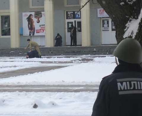 Терористи захопили хмельницький кінотеатр на сайті vsim.ua Терористи захопили хмельницький кінотеатр, фото №1 на сайті vsim.ua