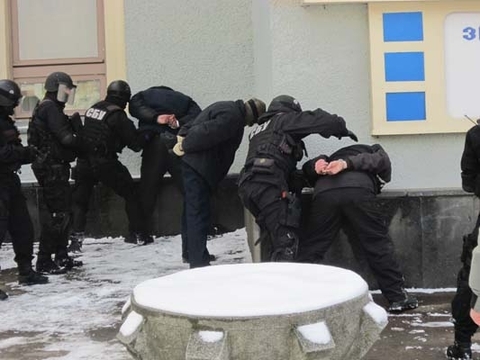 Терористи захопили хмельницький кінотеатр на сайті vsim.ua Терористи захопили хмельницький кінотеатр, фото №15 на сайті vsim.ua