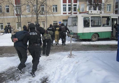 Терористи захопили хмельницький кінотеатр на сайті vsim.ua Терористи захопили хмельницький кінотеатр, фото №22 на сайті vsim.ua