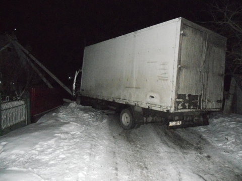 У Хмельницькому вантажівка збила автобус: жертв немає на сайті vsim.ua У Хмельницькому вантажівка збила автобус: жертв немає, фото №1 на сайті vsim.ua