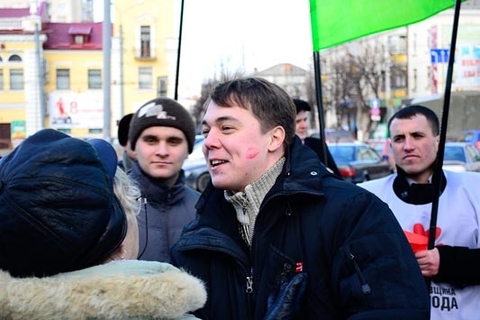 У Хмельницькому Януковичу показали червону картку на сайті vsim.ua У Хмельницькому Януковичу показали червону картку, фото №11 на сайті vsim.ua