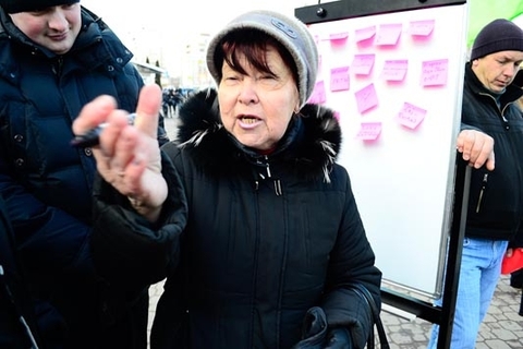 У Хмельницькому Януковичу показали червону картку на сайті vsim.ua У Хмельницькому Януковичу показали червону картку, фото №8 на сайті vsim.ua