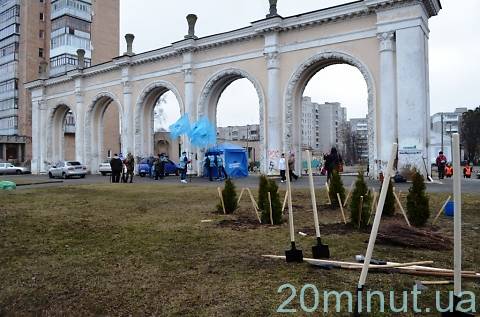 Прибирати місто на суботник вийшов Дебой і три тисячі житомирян на сайті 20minut.ua Прибирати місто на суботник вийшов Дебой і три тисячі житомирян, фото №2 на сайті 20minut.ua