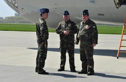 Вінницькі льотчики налітали в полярних умовах більше ста годин на сайті 20minut.ua Вінницькі льотчики налітали в полярних умовах більше ста годин, фото №1 на сайті 20minut.ua