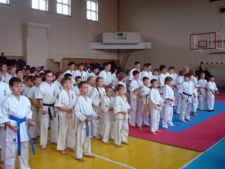 У Тернополі спортсмени- початківці змагалися на турнірі з кіокушинкан карате, фото №1 на сайті 20minut.ua