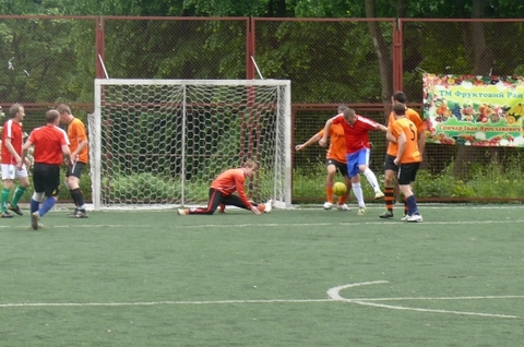 «ВСІМ» Бізнес-Ліги 2012»: «Ясен» проривається у чвертьфінал і не з'являється на гру, фото №2 на сайті vsim.ua