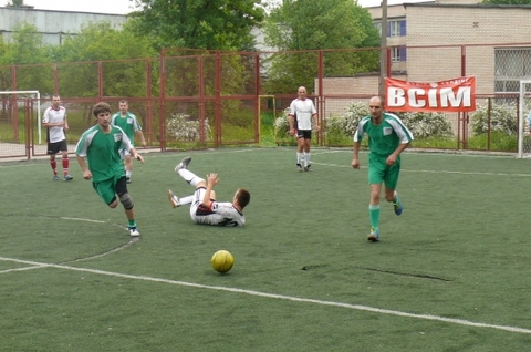 «ВСІМ» Бізнес-Ліги 2012»: «Ясен» проривається у чвертьфінал і не з'являється на гру, фото №4 на сайті vsim.ua