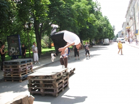 Тернопільську "Театралку" заполонили спортсмени на сайті 20minut.ua Тернопільську "Театралку" заполонили спортсмени, фото №1 на сайті 20minut.ua
