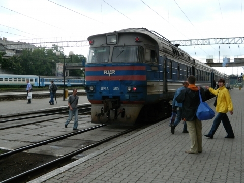 Тернополяни хочуть комфорту та більше вагонів у приміських дизелях на сайті 20minut.ua Тернополяни хочуть комфорту та більше вагонів у приміських дизелях, фото №4 на сайті 20minut.ua