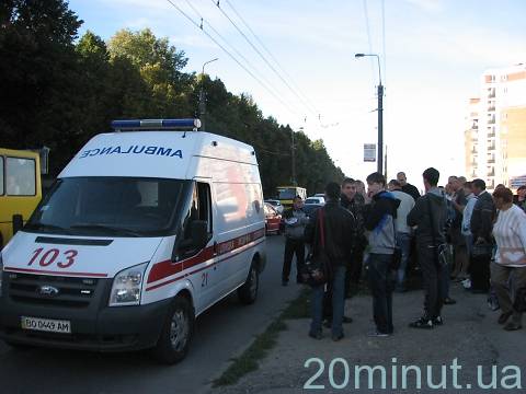 ДТП у Тернополі: на пішохідному на Тарнавського збили жінку, фото №1 на сайті 20minut.ua