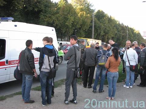 ДТП у Тернополі: на пішохідному на Тарнавського збили жінку, фото №3 на сайті 20minut.ua