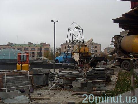 Біля Універмагу буде прозорий ресторан, фото №1 на сайті 20minut.ua