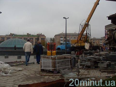 Біля Універмагу буде прозорий ресторан, фото №3 на сайті 20minut.ua