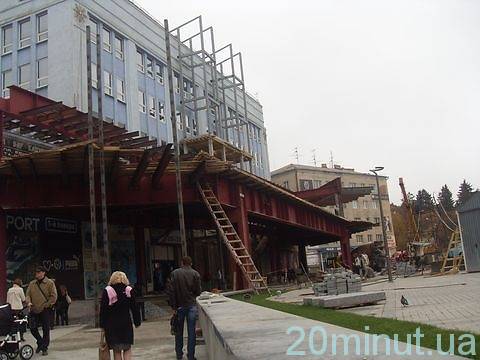 Біля Універмагу буде прозорий ресторан, фото №4 на сайті 20minut.ua
