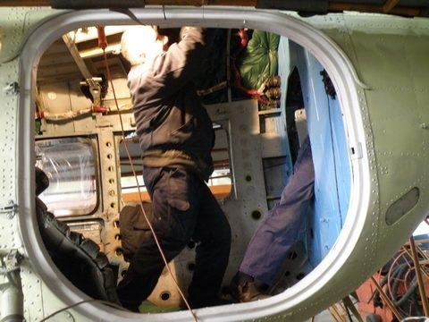 На вінницькому авіазаводі з майже трьох тисяч працівників залишилось лише 150 на сайті 20minut.ua На вінницькому авіазаводі з майже трьох тисяч працівників залишилось лише 150, фото №6 на сайті 20minut.ua