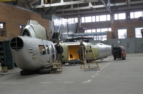 На вінницькому авіазаводі з майже трьох тисяч працівників залишилось лише 150 на сайті 20minut.ua На вінницькому авіазаводі з майже трьох тисяч працівників залишилось лише 150, фото №9 на сайті 20minut.ua