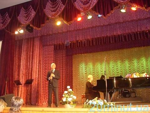 Своє 70-річчя заслужений музикант відсвяткував на сцені , фото №2 на сайті 20minut.ua