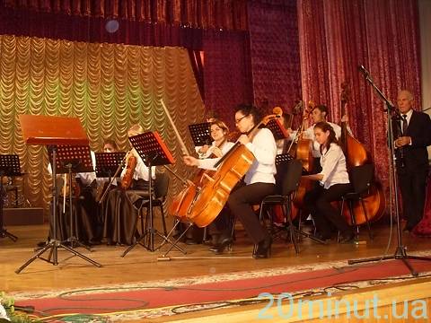 Своє 70-річчя заслужений музикант відсвяткував на сцені , фото №5 на сайті 20minut.ua
