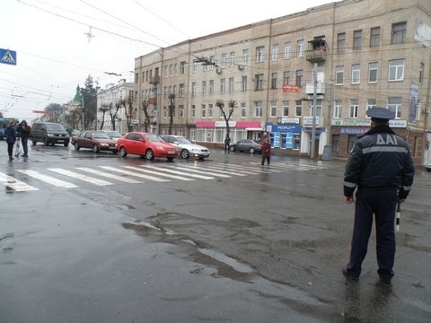 У Вінниці водіїв правилам дорожнього руху навчав священик , фото №3 на сайті 20minut.ua