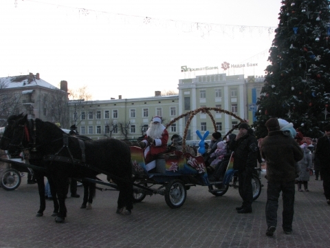 На Майдані співають пісні, колядують і катають на конях на сайті 20minut.ua На Майдані співають пісні, колядують і катають на конях, фото №2 на сайті 20minut.ua