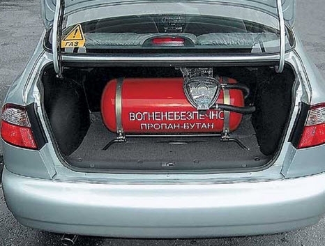 На газі їздити дешевше, а на бензині - швидше на сайті 20minut.ua На газі їздити дешевше, а на бензині - швидше, фото №1 на сайті 20minut.ua