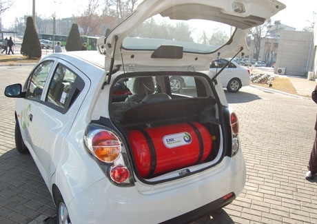 На газі їздити дешевше, а на бензині - швидше на сайті 20minut.ua На газі їздити дешевше, а на бензині - швидше, фото №2 на сайті 20minut.ua