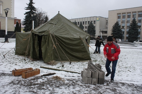 #Євромайдан у Хмельницькому наживо (ОНОВЛЮЄТЬСЯ), фото №14 на сайті vsim.ua