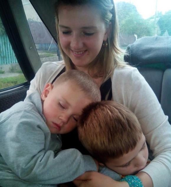 Допоможіть врятувати життя мамі двох синочків на сайті 20minut.ua Допоможіть врятувати життя мамі двох синочків, фото №1 на сайті 20minut.ua