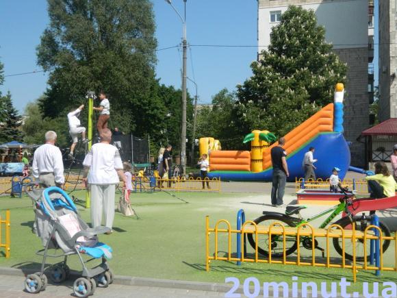 «Ідеш на прогулянку, а натрапляєш на атракціони», фото №1 на сайті 20minut.ua