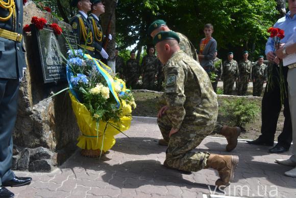На честь хмельницького прикордонника, який загинув рятуючи військових, відкрили меморіал пам’яті, фото №7 на сайті vsim.ua