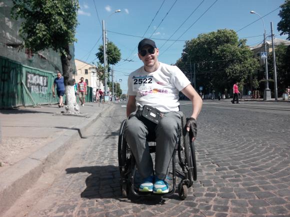 На  інклюзивному спортивному святі бігли навіть на інвалідних візках, фото №7 на сайті 20minut.ua