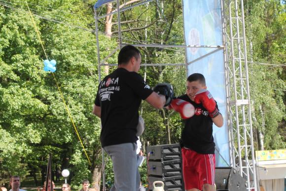 На «Workout Fest» спортсмен запропонував дівчині вийти за нього заміж, фото №5 на сайті 20minut.ua