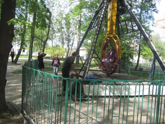 Перевірили на собі. Атракціони в парку: що, по скільки, і  як страшно?, фото №17 на сайті 20minut.ua