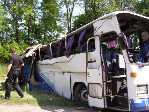 Подробиці аварії автобуса Чернівці – Севастополь: «Люди вилітали через вікна з несамовитими криками», фото №1 на сайті 20minut.ua