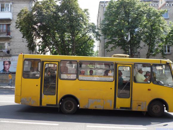 Брудна маршрутка - скаржтеся перевізникам, фото №1 на сайті 20minut.ua