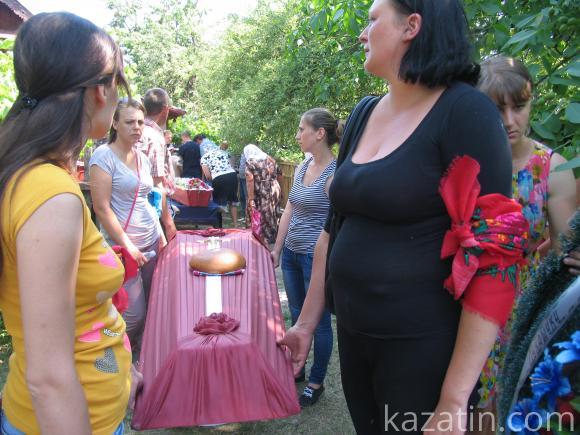 Козятинщина простилась з двома молодими красенями-героями, фото №2 на сайті 20minut.ua