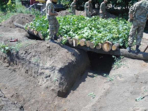 Мобілізовані Вінниччини добудовували блок-пости на сайті 20minut.ua Мобілізовані Вінниччини добудовували блок-пости, фото №2 на сайті 20minut.ua