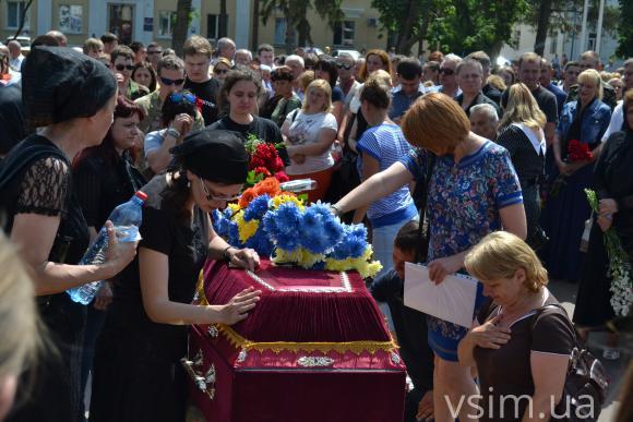 На Хмельницькому майдані попрощалися із захисником Донецького аеропорту, фото №6 на сайті vsim.ua