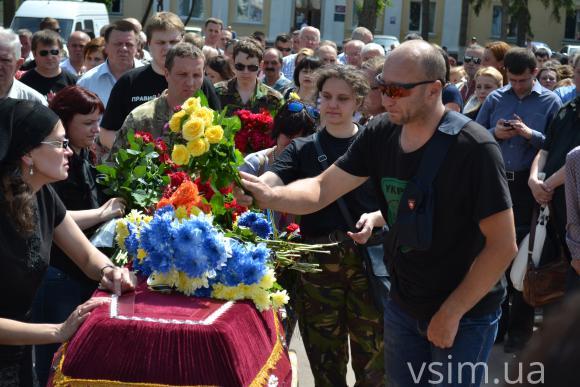 На Хмельницькому майдані попрощалися із захисником Донецького аеропорту, фото №7 на сайті vsim.ua