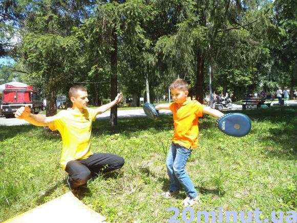 На спортивному фестивалі - майстер-класи та показові виступи спортсменів, фото №12 на сайті 20minut.ua