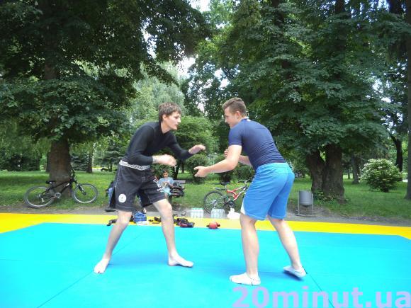 На спортивному фестивалі - майстер-класи та показові виступи спортсменів, фото №4 на сайті 20minut.ua