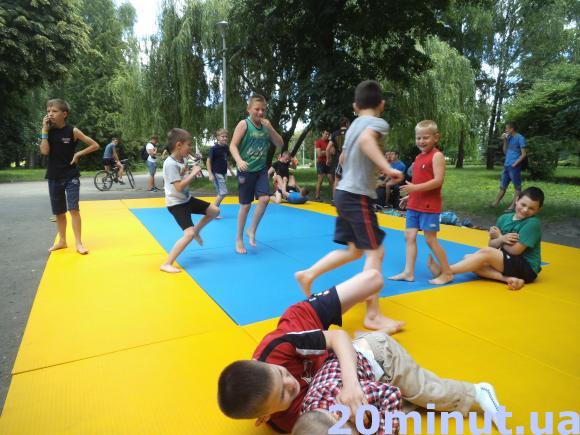 На спортивному фестивалі - майстер-класи та показові виступи спортсменів, фото №5 на сайті 20minut.ua