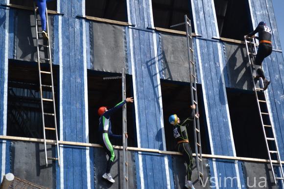 У Хмельницькому між собою змагались найспритніші рятувальники України, фото №6 на сайті vsim.ua
