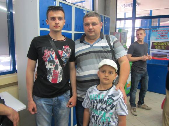 В АТБ на Пирогова 17-річний Денис Мороз перевірив, чи продадуть йому пиво. На магазин склали адмінпротокол, фото №5 на сайті 20minut.ua