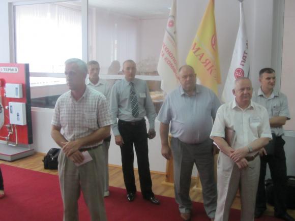 Безробітним вінничанам показали, як працює «Маяк», фото №3 на сайті 20minut.ua