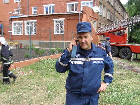 Евакуйованих на пожежі пацієнтів лікарні  на Київській переведуть у «Пироговку», фото №3 на сайті 20minut.ua