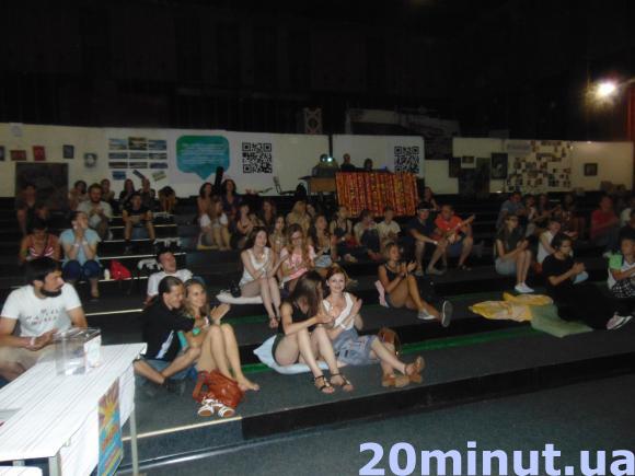 Містичні трилери Дмитра Голумбевського навіяли тишу у залі кінотеатру "Жовтень", фото №3 на сайті 20minut.ua